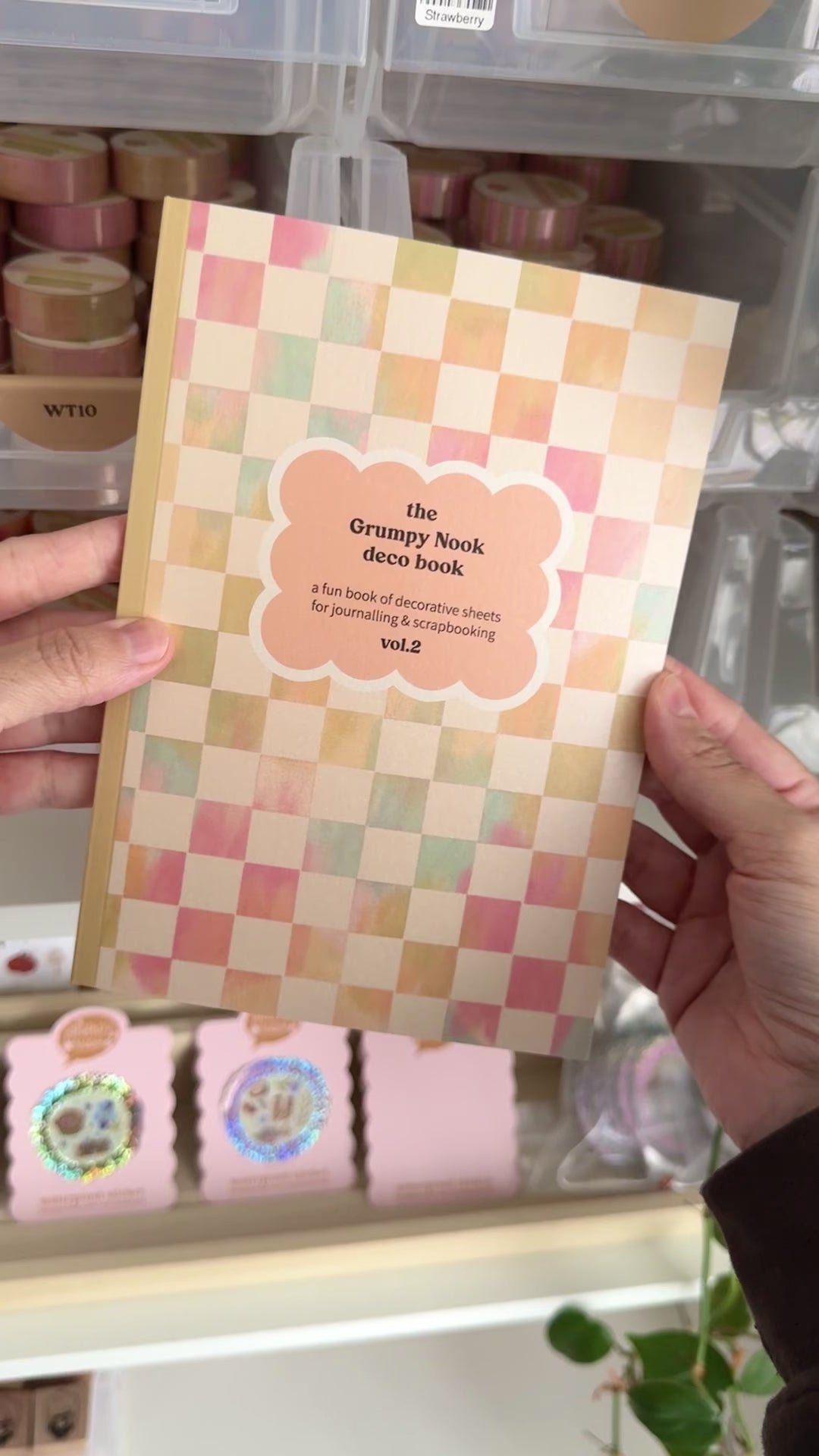 The Grumpy Nook Deco Book: Vol 2: Case of 10